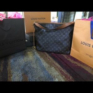Louis Vuitton Delightful Bag